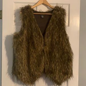 Chelsea & Theodore Fur Vest